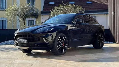 Nero Usata 2023 Aston Martin DBX SUV | 169.000 €