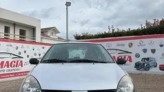 Grigio Usata 2005 Renault Clio II Tre volumi | 1300 € (Super prezzo)