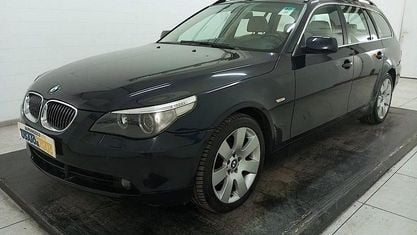 Usata BMW 530 Comfort Edition 231 CV (169 kW) 2007 Azzurro metallizzato Station wagon