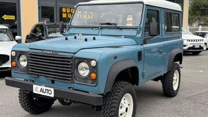 Usata Land Rover Defender 86 CV (63 kW) 1987 Verde SUV