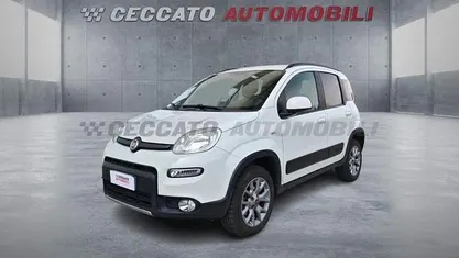 Usata Fiat Panda 4x4 S 86 CV (63 kW) 2017 Bianco Utilitaria