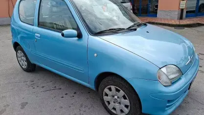 Usata Fiat 600 Anniversary 54 CV (39 kW) 2006 Blu/azzurro Utilitaria