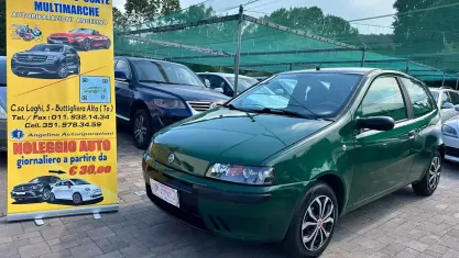 Usata Fiat Punto 80 CV (58 kW) 2001 Verde Utilitaria