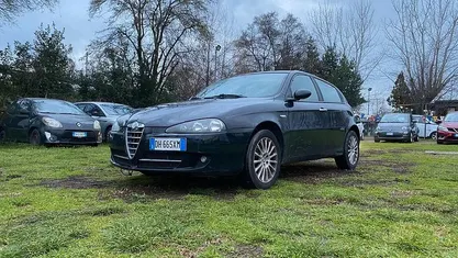 Usata Alfa Romeo 147 120 CV (88 kW) 2007 Nero Utilitaria