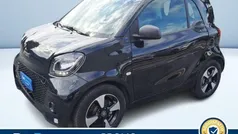 Nero metallizzato Usata 2021 Smart ForTwo Electric Drive Passion Tre volumi | 15.100 € (Buon prezzo)