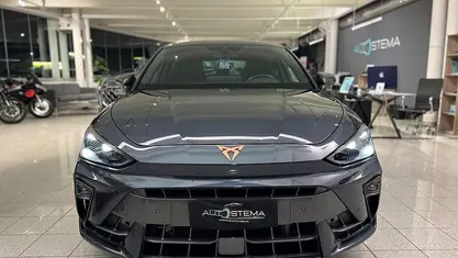 Usata Cupra Leon 150 CV (110 kW) 2025 Magnetic gray Berlina