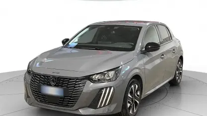 Usata Peugeot 208 Allure 101 CV (74 kW) 2025 Grigio Utilitaria