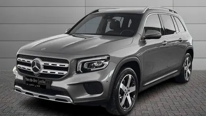 Grigio Usata 2023 Mercedes GLB180 SUV | 37.500 € (Buon prezzo)