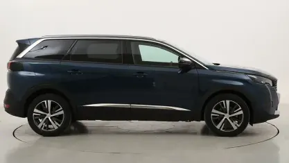 Käytetty Peugeot 5008 Active 131 HP (96 kW) 2023 Katumaasturi