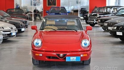 Brugt Alfa Romeo Spider 107 HK (78 kW) 1992 Rød Cabriolet