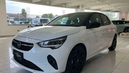 Usata Opel Corsa GS Line 75 CV (55 kW) 2022 Bianco Utilitaria