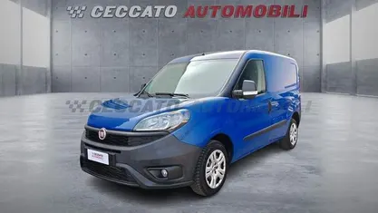 Usata Fiat Doblò 95 CV (69 kW) 2018 Blu Monovolume