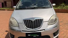 Argento metallizzato Usata 2008 Lancia Musa Monovolume | 1990 € (Super prezzo)