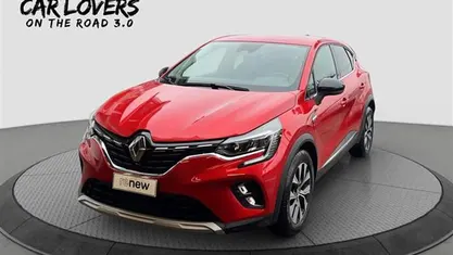 Usata Renault Captur Intens 101 CV (74 kW) 2023 Rosso SUV