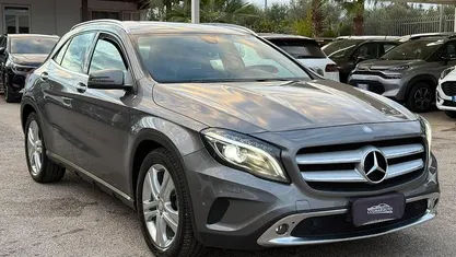 Grigio Usata 2014 Mercedes GLA200 SUV | 12.900 € (Buon prezzo)