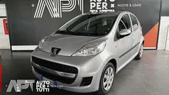 Argento Usata 2011 Peugeot 107 Active Due volumi | 5800 € (Cara)