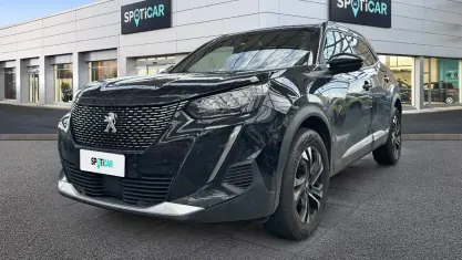 Begagnad Peugeot 2008 Allure 102 HK (75 kW) 2023 Svart SUV