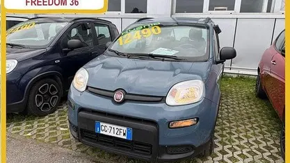 Usata Fiat Panda City Life 69 CV (50 kW) 2021 Blu Utilitaria