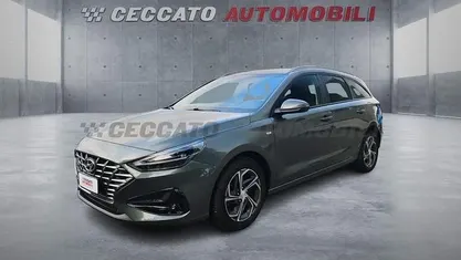 Grigio Usata 2023 Hyundai i30 Prime Station wagon | 13.377 € (Buon prezzo)