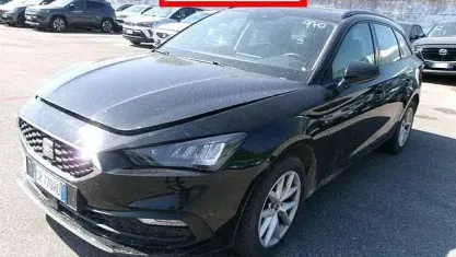 Usata Seat Leon Style 116 CV (85 kW) 2023 Nero Station wagon