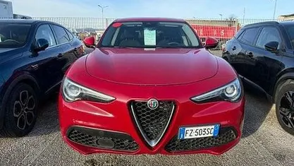 Usata Alfa Romeo Stelvio Tech Edition 160 CV (117 kW) 2019 Rosso SUV