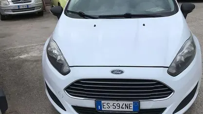 Usata Ford Fiesta 75 CV (55 kW) 2013 Utilitaria