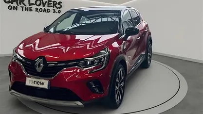 Usata Renault Captur Intens 101 CV (74 kW) 2023 Rosso SUV