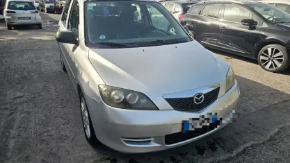 Usata Mazda 2 Style 68 CV (50 kW) 2007 Grigio Utilitaria