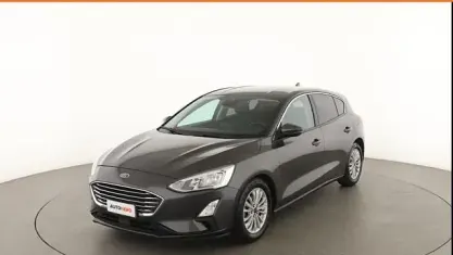 Usata Ford Focus Titanium 120 CV (88 kW) 2019 Grigio Berlina