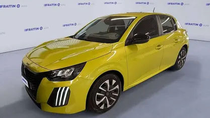 Giallo Usata 2024 Peugeot 208 Style Due volumi | 14.990 € (Buon prezzo)