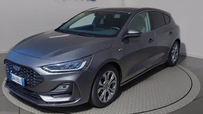 Usata Ford Focus ST-Line 125 CV (91 kW) 2023 Magnetic grey Berlina