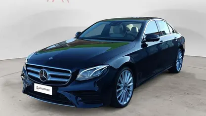 Blu metallizzato Usata 2019 Mercedes E220 Premium Tre volumi | 30.900 € (Buon prezzo)
