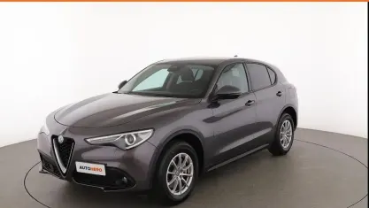 Usata Alfa Romeo Stelvio Business 180 CV (132 kW) 2018 Grigio SUV