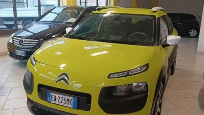 Giallo Usata 2014 Citroën C4 SUV | 5990 € (Buon prezzo)