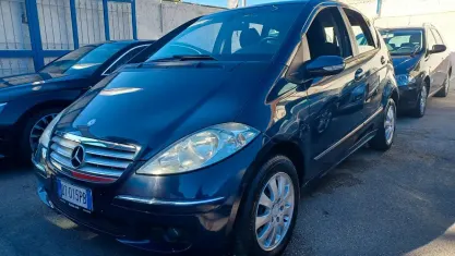 Usata Mercedes A150 Elegance 95 CV (69 kW) 2008 Blu Berlina
