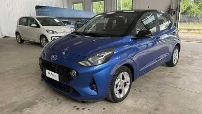 Usata Hyundai i10 67 CV (49 kW) 2020 Blu Utilitaria