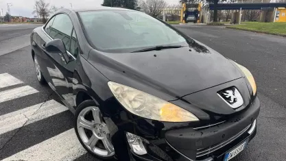 Usata Peugeot 308 CC 140 CV (102 kW) 2009 Nero Cabrio