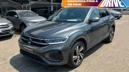 Usata VW T-Roc R-line 150 CV (110 kW) 2023 Indium grey metallizzato SUV