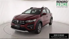 Rosso Usata 2022 Dacia Sandero Comfort Due volumi | 13.900 € (Buon prezzo)