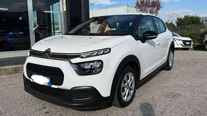 Bianco Usata 2022 Citroën C3 Feel Tre volumi | 11.000 € (Buon prezzo)