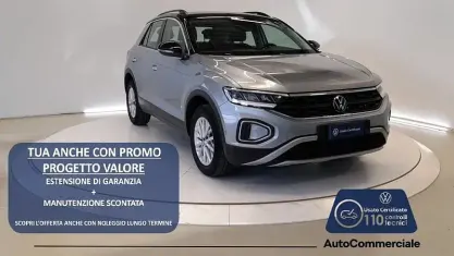 Usata VW T-Roc Life 116 CV (85 kW) 2023 Argento SUV