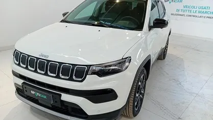Bianco Usata 2024 Jeep Compass Limited SUV | 26.950 € (Buon prezzo)