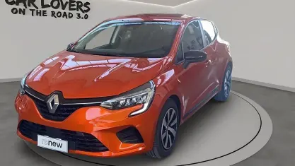 Usata Renault Clio Equilibre 67 CV (49 kW) 2023 Eqb ( orang ) Utilitaria