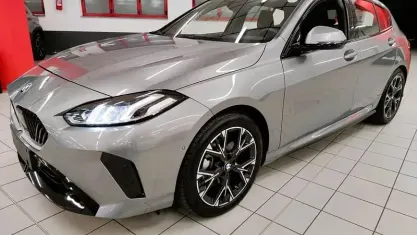 Usata BMW 120 M Sport 170 CV (125 kW) 2025 Grigio Utilitaria