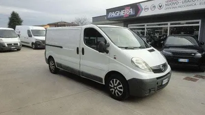 Usata 2012 Opel Vivaro Monovolume | 6300 € (Super prezzo)