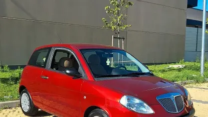 Usata Lancia Ypsilon 60 CV (44 kW) 2006 Rosso Utilitaria