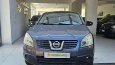 Grigio Usata 2008 Nissan Qashqai Tekna SUV | 2700 € (Buon prezzo)