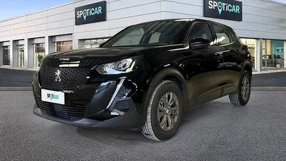 Usata Peugeot 2008 Active 102 CV (75 kW) 2023 SUV