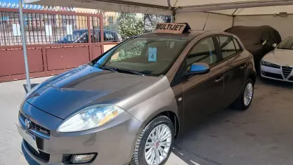 Usata Fiat Bravo 105 CV (77 kW) 2009 Grigio Utilitaria