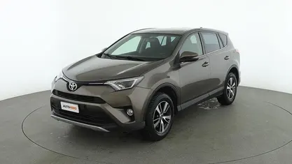 Usata Toyota RAV4 Active 143 CV (105 kW) 2016 Grigio SUV